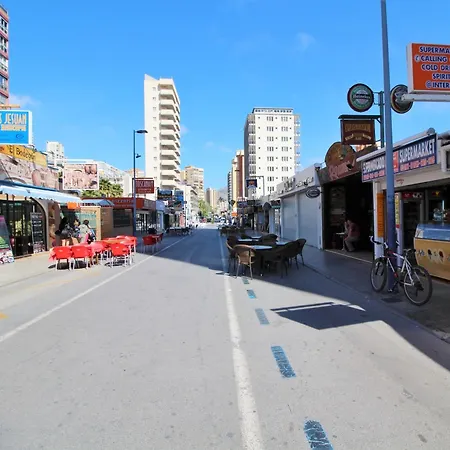 Pinos 9b * Benidorm